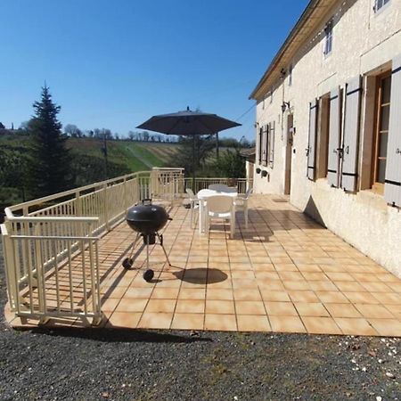 Maison 2 Chambres Au Calme Saint-Bonnet-sur-Gironde Экстерьер фото